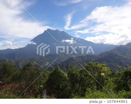 キナバル山4 107644901