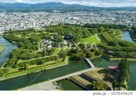 函館市 函館五稜郭タワー 展望階からの函館五稜郭 函館市 函館五稜郭タワー 展望階からの函館五稜郭 107645624