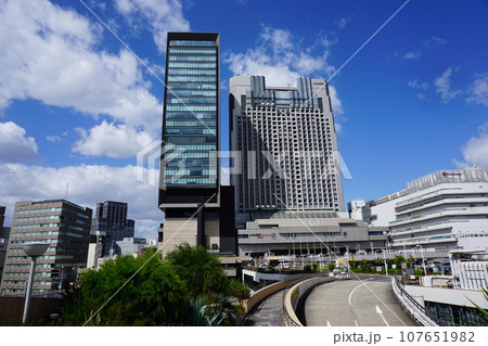なんばスカイオ・南海サウスタワービル風景 107651982