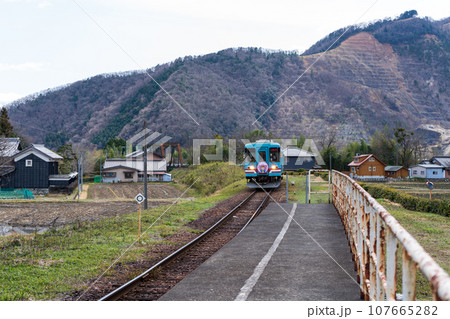 樽見鉄道 谷汲口駅 到着 樽見鉄道 谷汲口駅 到着 107665282