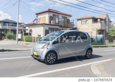 小型EV 電気自動車 道路走行 小型EV 電気自動車 道路走行 107665929