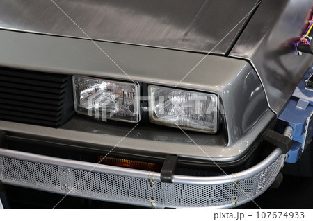 デロリアン デロリアン 107674933