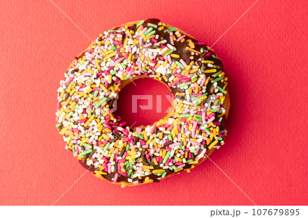 ドーナツ　チョコスプレー 107679895