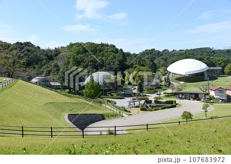 鞍ヶ池公園植物園とプレイハウス 107683972