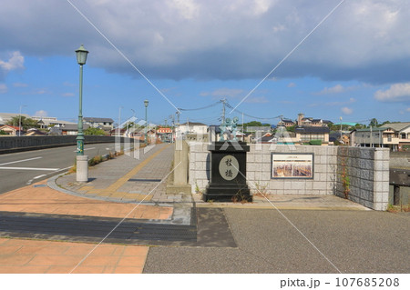 桂橋（昭和の町・豊後高田市） 107685208