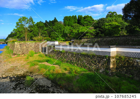 【熊本県】晴天の人吉城の水ノ手門跡 107685245