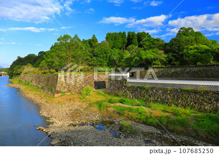 【熊本県】晴天の人吉城の水ノ手門跡 【熊本県】晴天の人吉城の水ノ手門跡 107685250