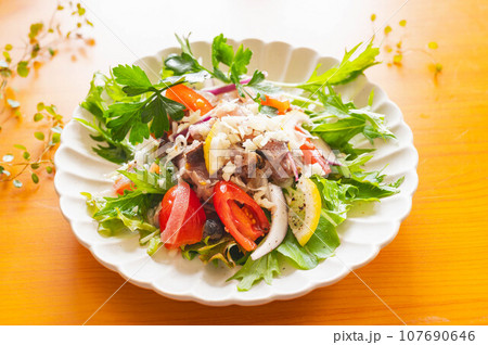 鰹のたたきのマリネ 鰹のたたきのマリネ 107690646