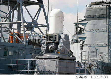 海上自衛隊護衛艦の高性能20mm機関砲 海上自衛隊護衛艦の高性能20mm機関砲 107693045