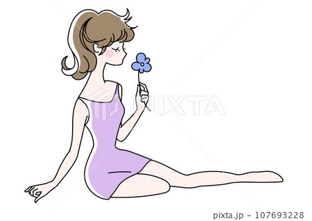 一輪の青い花を持ち座っているポニーテールの女性 107693228
