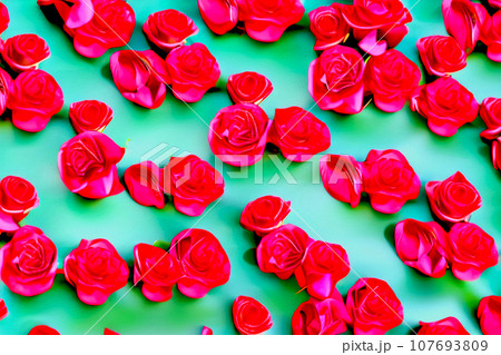 美しい赤い薔薇がたくさんある背景イラスト。Generative AI 107693809