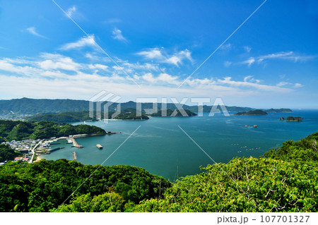 明恵上人西白上遺跡から湯浅湾を望む　【和歌山県湯浅町】 107701327