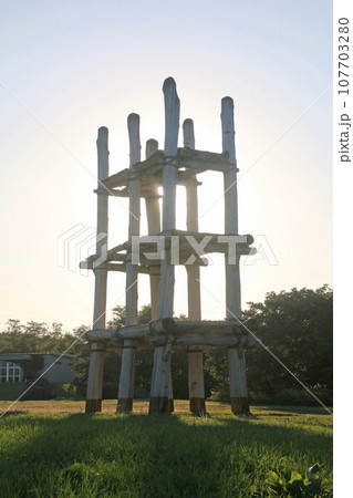 三内丸山遺跡・大型掘立柱建物（青森県・青森市） 107703280