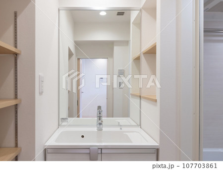 洗面化粧室リフォーム 107703861