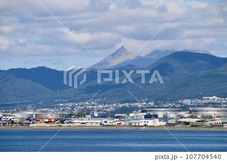 函館港・北海道駒ヶ岳（北海道・函館市） 107704540