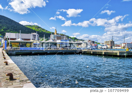 函館市　函館西波止場 107709499