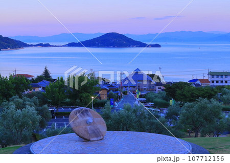 小豆島オリーブ公園から見た風景 香川県 小豆島オリーブ公園から見た風景 香川県 107712156