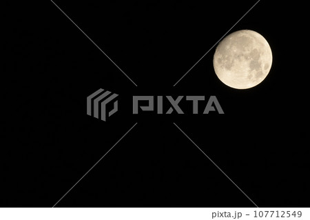 北杜市白州町、月齢12.1。九月十三夜、夜半の月 北杜市白州町、月齢12.1。九月十三夜、夜半の月 107712549
