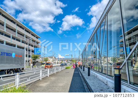 神奈川県横浜市の都市風景　東山田駅 107712853