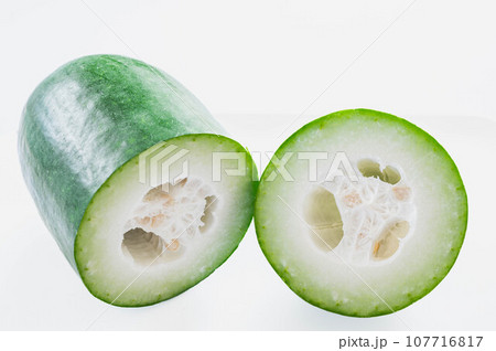 冬瓜の輪切り 107716817