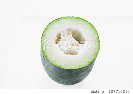 冬瓜の輪切り 107716819