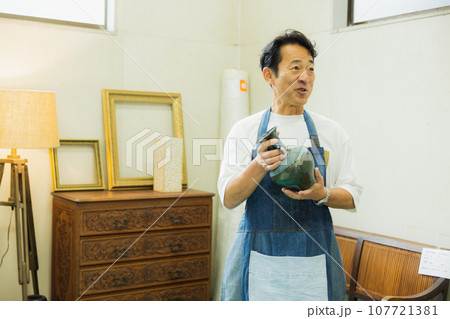 リサイクルショップイメージ 107721381