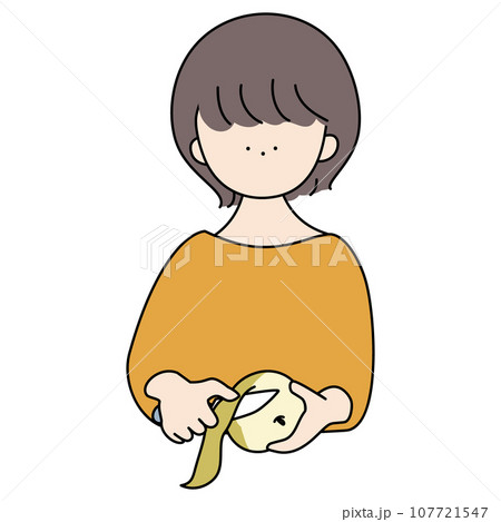 梨の皮をむく女の子 107721547