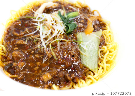 美味しいジャージャー麺 美味しいジャージャー麺 107722072