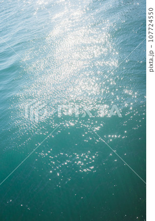 青い海 107724550