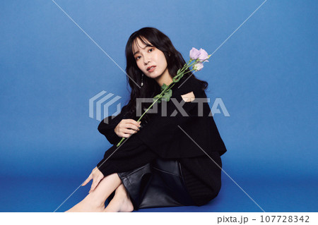 秋服ファッションポートレート 107728342