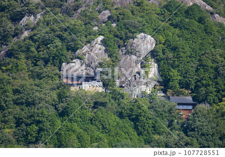 太郎坊阿賀神社 夫婦岩 滋賀県東近江市小脇町 太郎坊阿賀神社 夫婦岩 滋賀県東近江市小脇町 107728551