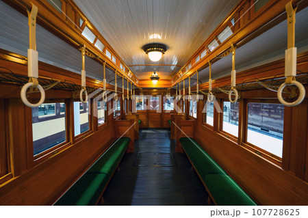 国鉄時代の電車の座席 人なし 国鉄時代の電車の座席 人なし 107728625
