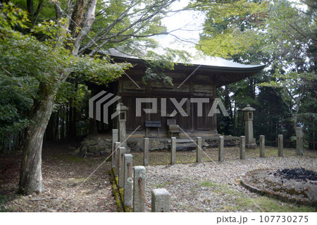 金胎寺　行者堂　京都府相楽郡和束町原山 107730275