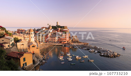 Aerial view of Vernazza vilagge on Mediterranean coast at sunset, Cinque Terre, Italy 107733210