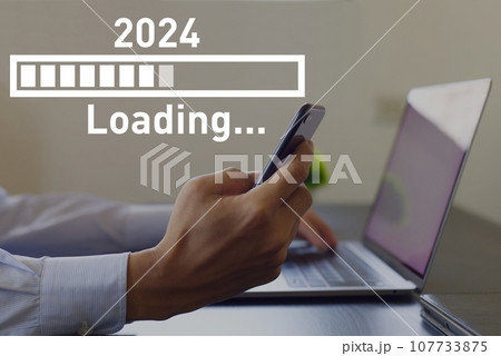 2024 準備をして新年に向かう ローディングバーloading bar ready for nex 2024 準備をして新年に向かう ローディングバーloading bar ready for nex 107733875