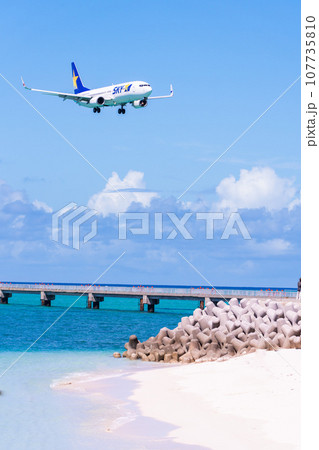 【宮古島】　17エンドに降り立つ旅客機 107735810