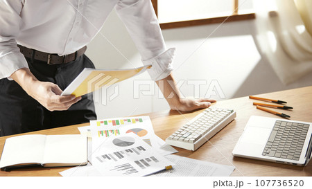 Accurate analysis of current situation for a successful future that can help with marketing 107736520