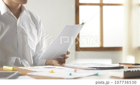 Accurate analysis of current situation for a successful future that can help with marketing 107736530