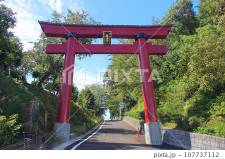 北九州市 篠崎八幡神社の鳥居 107737112