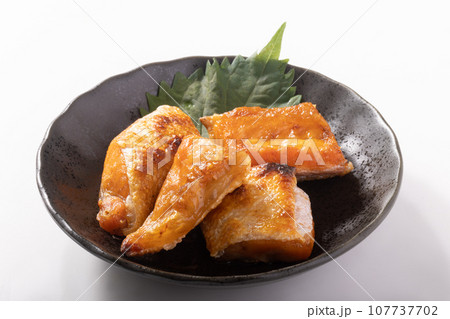 銀鮭ハラス焼き 107737702