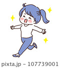嬉しそうに走る女性のイラスト　目標達成や開放感のイメージ 107739001
