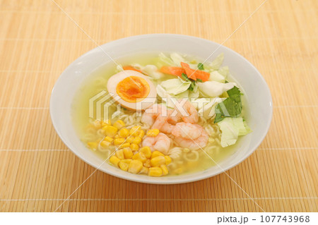 塩ラーメン 107743968