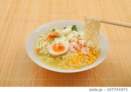 塩ラーメン 塩ラーメン 107743973