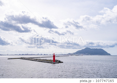 津軽海峡フェリー函館ターミナル 離岸 函館山 船旅 津軽海峡フェリー函館ターミナル 離岸 函館山 船旅 107747165