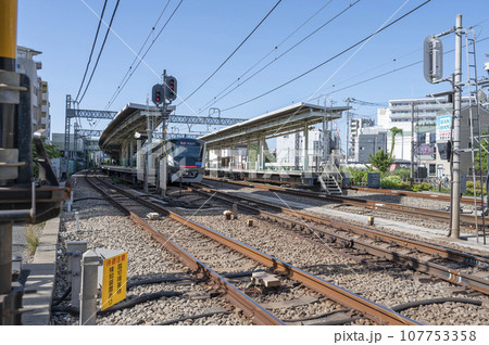 小田急電鉄小田原線向ヶ丘遊園駅 107753358