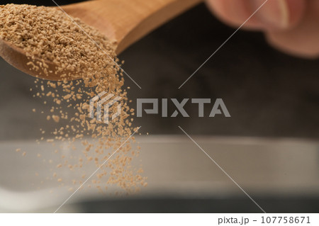 顆粒だし 鰹だし 顆粒だし 鰹だし 107758671