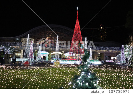 クリスマスイルミネーション 107759973