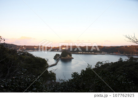下田公園から見た犬走島 下田公園から見た犬走島 107762925