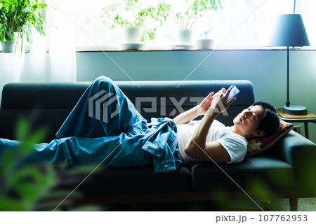 男性ポートレート 男性ポートレート 107762953