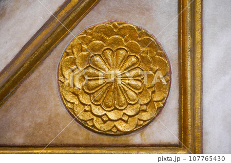 Gold gilded wall motif inside the Selimiye Mosque, built by Mimar Sinan in 1575 in Edirne Turkey 107765430